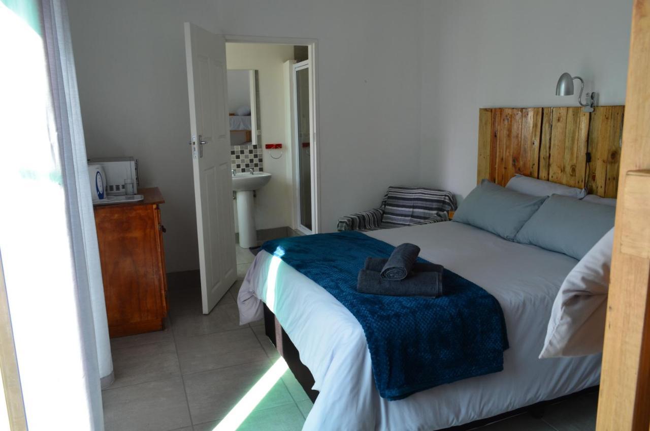 Ons Dorpshuis Beaufort West Exterior photo